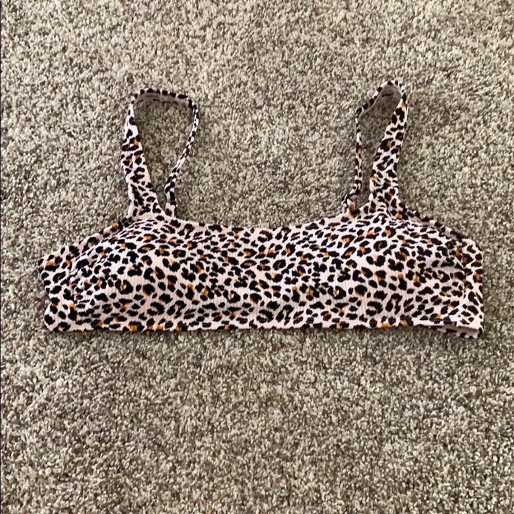 Xhilaration Juniors Ribbed animal print bikini top
